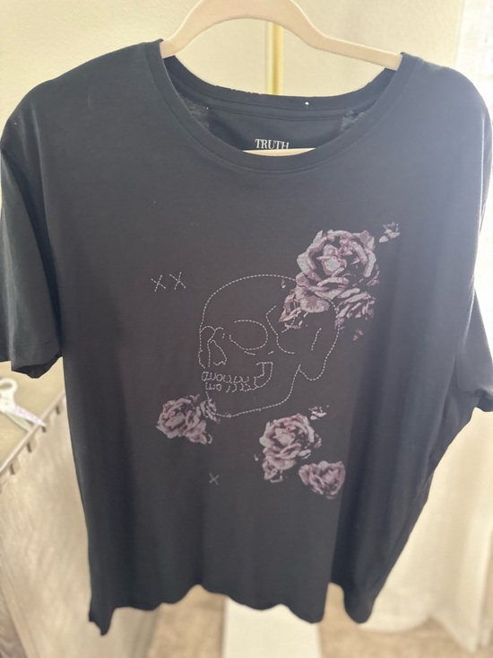Truth Other - Truth Black Short-Sleeve Tee with Purple Rose & Skull Graphic